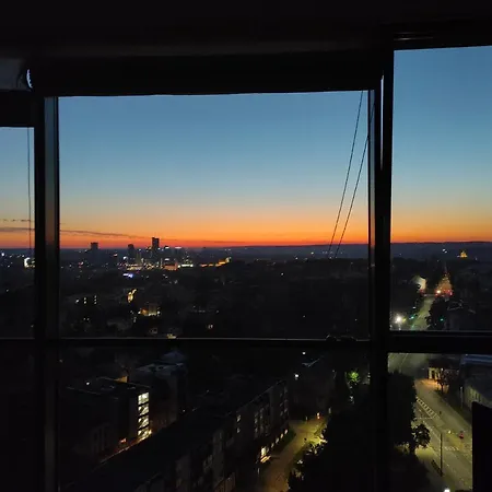 Luxury In Skyscraper Apartment *