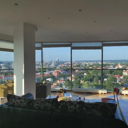 Apartment Luxury In Skyscraper *