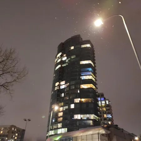 Apartment Luxury In Skyscraper