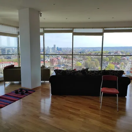 Luxury In Skyscraper Apartment Vilnius