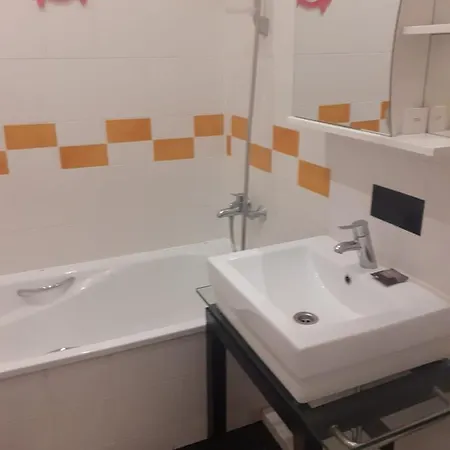 Luxury In Skyscraper Apartament